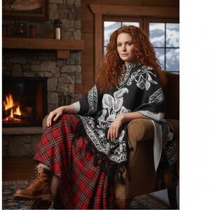 Textiles Charcoal White Calla Lily Fringed Poncho Cape Size OS